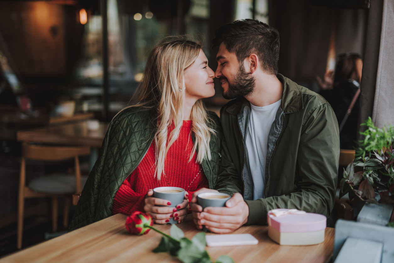 Quelles couleurs porter pour un rendez-vous amoureux